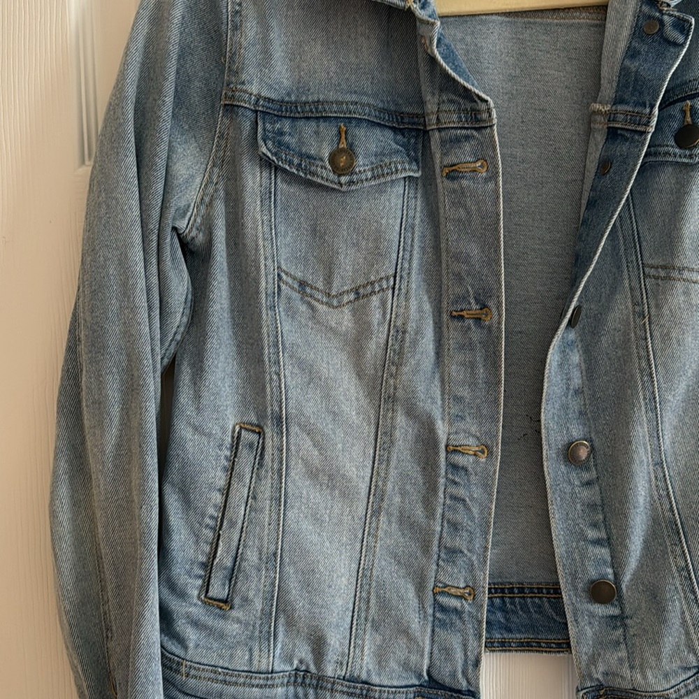 Universal Thread Light Blue Jean Jacket - Picture 3 of 5